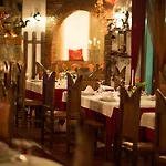Castle Park Hotel 3*