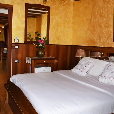 Castle Park Hotel Berat