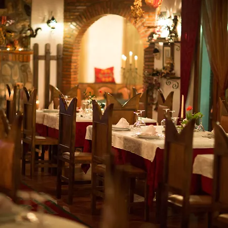 Castle Park Hotel 3*