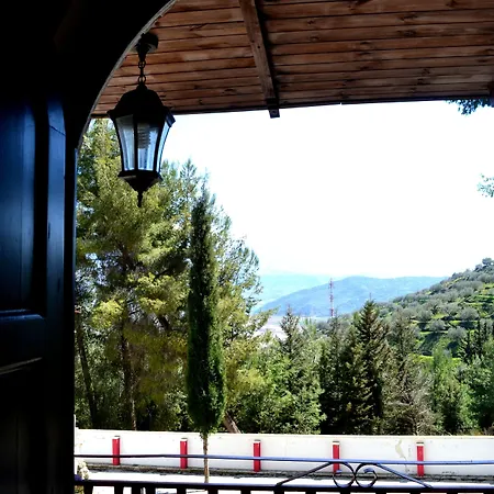 Castle Park 3* Berat