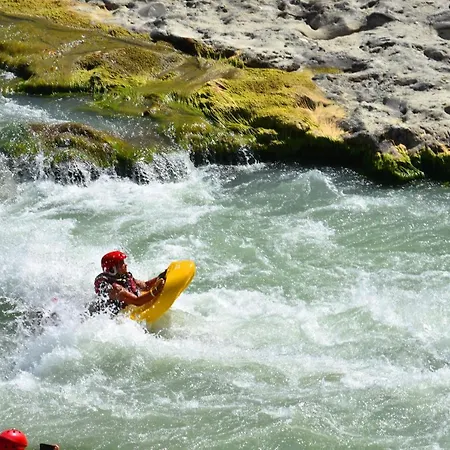 Castle Park Hotel Berat