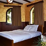 Castle Park Hotel 3*
