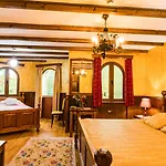Castle Park Hotel 3*