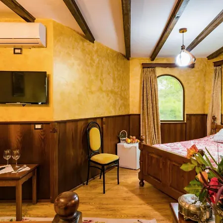 Castle Park בראט