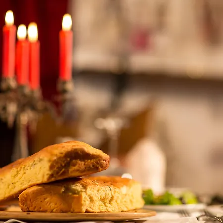 Castle Park מלון