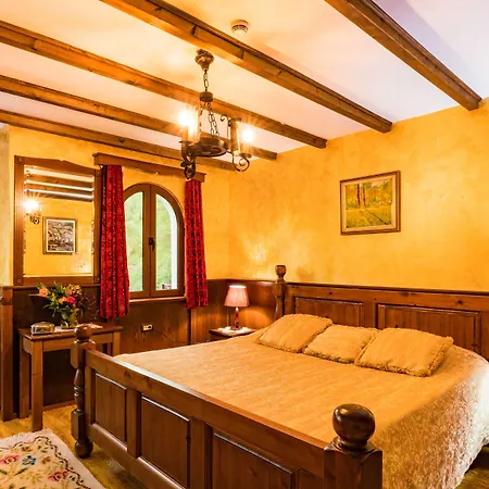 Castle Park Hotel 3*