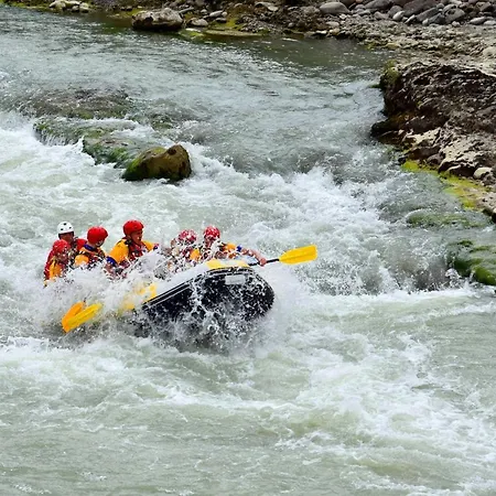 Castle Park Hotel 3*