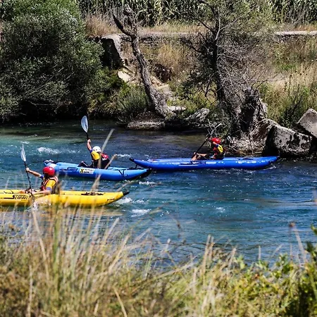 Castle Park מלון בראט