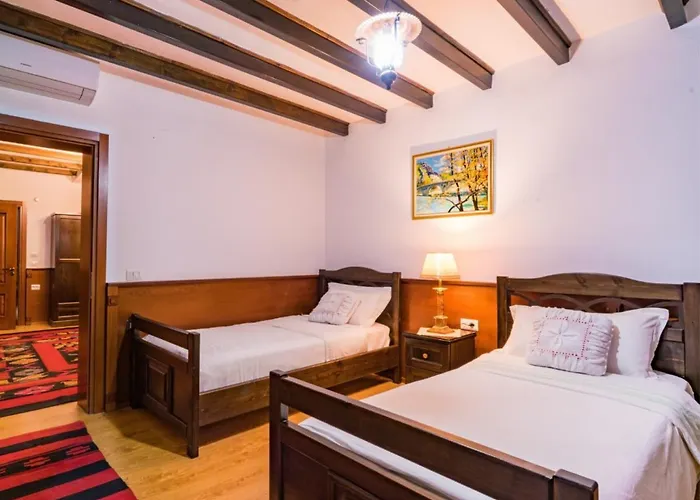 Castle Park Hotel Berati