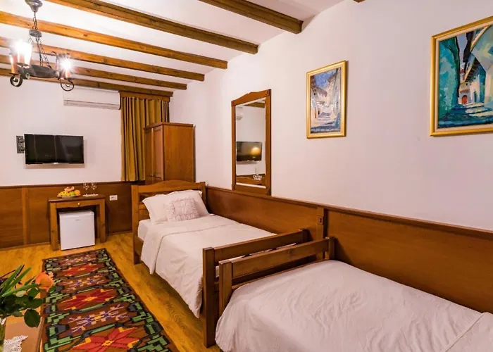 Castle Park Hotel Berat