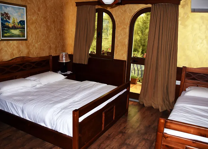 Castle Park Berat
